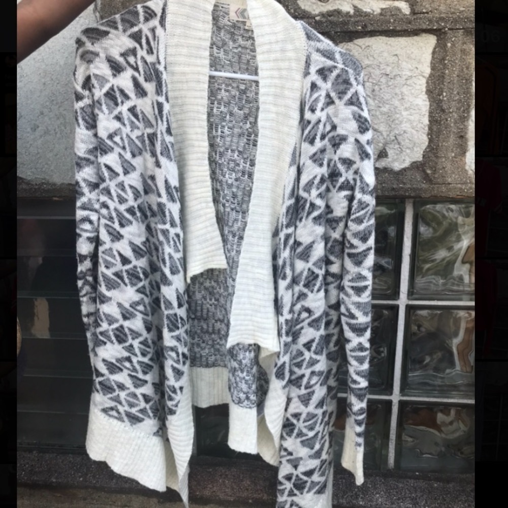 Black White Triangle Sweater Cardigan Size Small